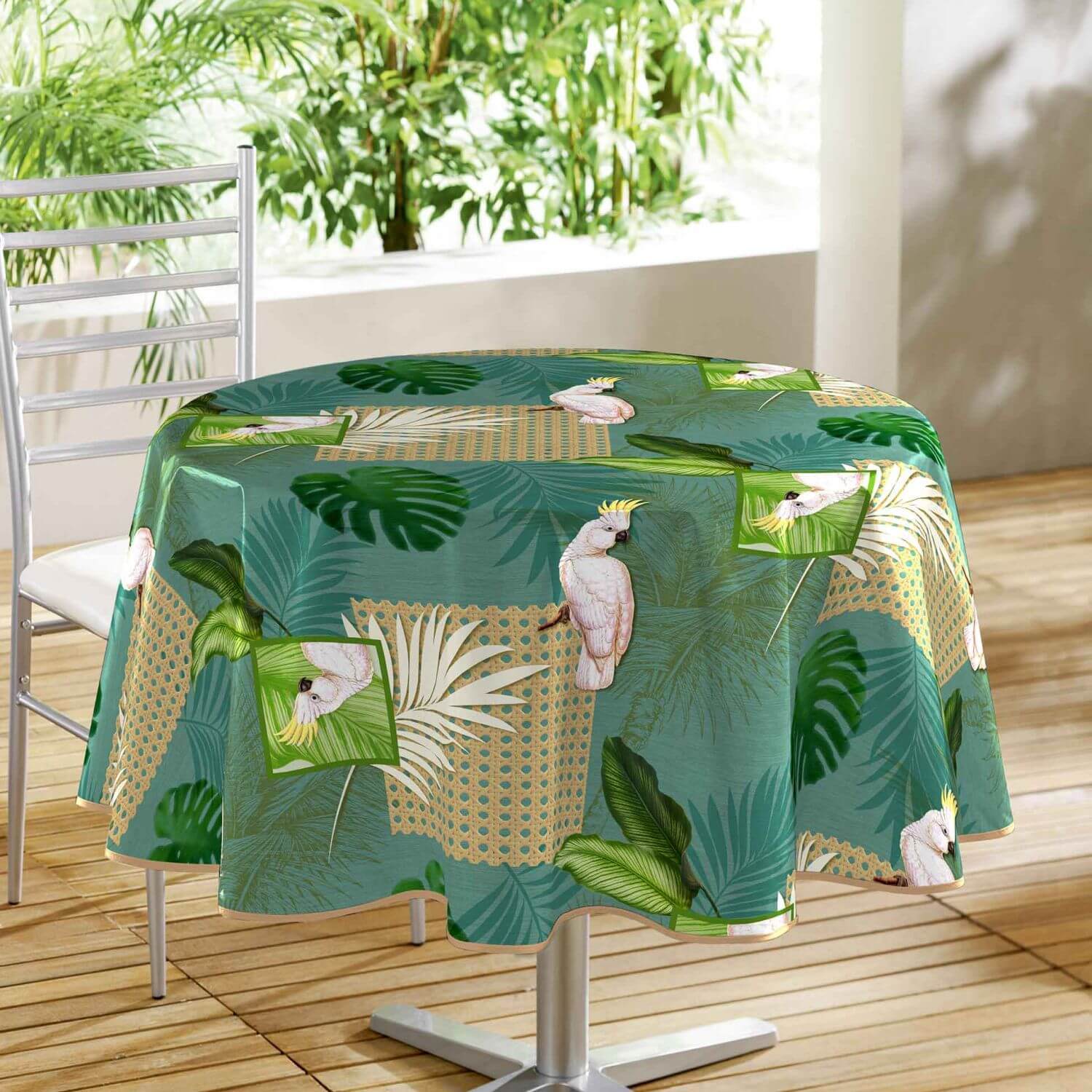 https://www.doulito.com/13884-large_default/nappe-toile-ciree-ronde-diametre-160-cm-cacatoes-et-feuillages-tropicales.jpg