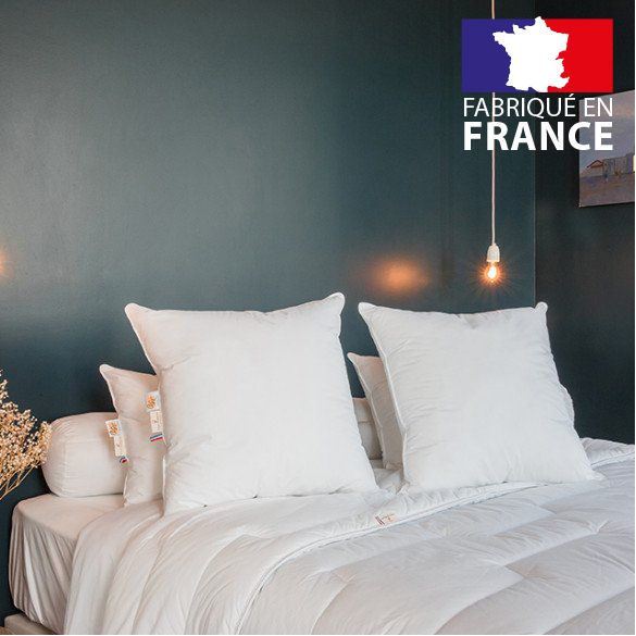 Oreiller moelleux microgel - 60x60 cm - Made in France Oreiller moelleux microgel - 60x60 cm - Made in France